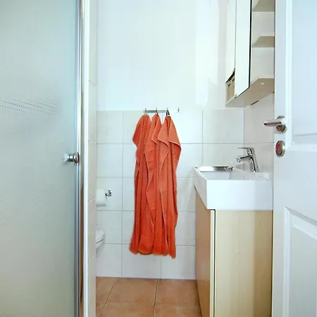 Appartementhaus, Zinnowitz, Cleaning Included Apartamento *